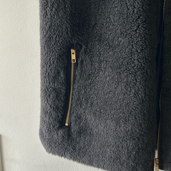 J. Crew Plush Fleece Excursion Vest - Picture 3 of 9
